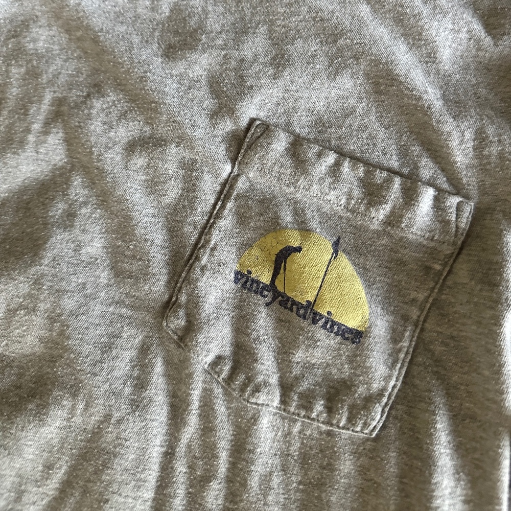 Vineyard Vines Boys T-Shirt Size XS - Gray with golfer